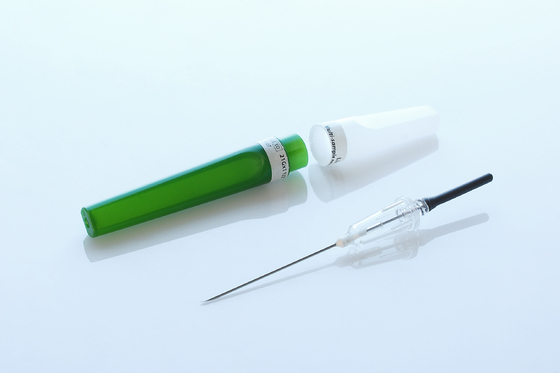 21G 1/5&quot; ручка иглы собрания крови иглы Vacuum зеленого цвета